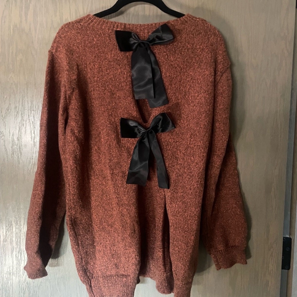 Open Back Bow Tied Sweater